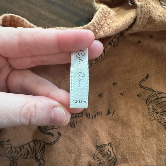 Rylee + Cru tiger Set tank and joggers 12-18 mos - Picture 3 of 5